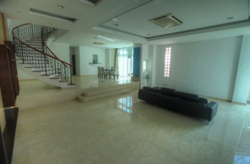 Siglap Semi Detached House for Rent
