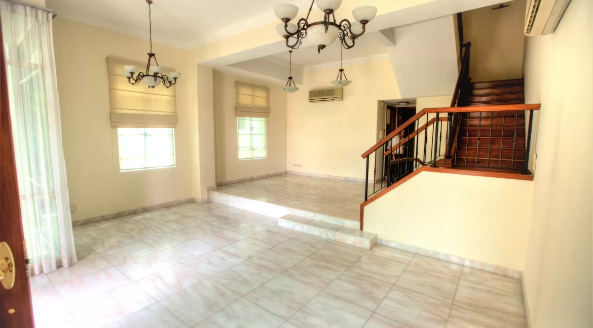 Kings Drive Semidetached House for Sale (4)