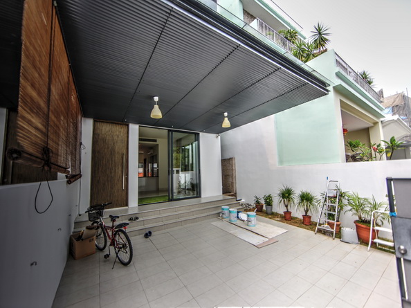 New Bukit Timah 7 Bedroom Terrace House for Rent, with Lift, near MRT.