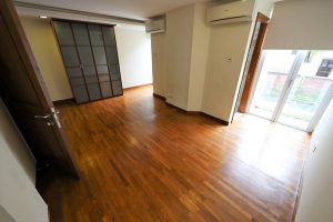 Terrace House in Greenwood Ave for rent