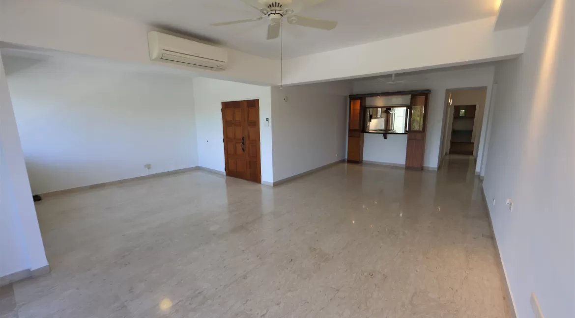 rent large 3 bedroom in Clementi Park