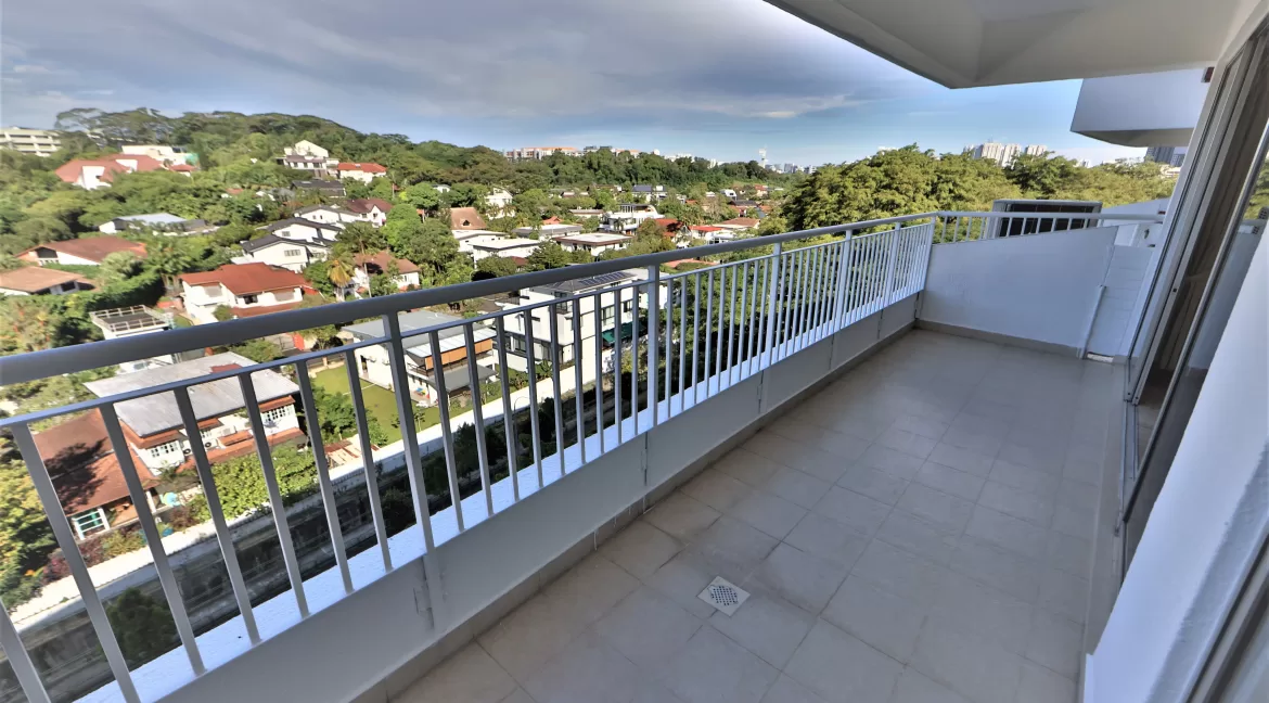 rent large 3 bedroom in Clementi Park